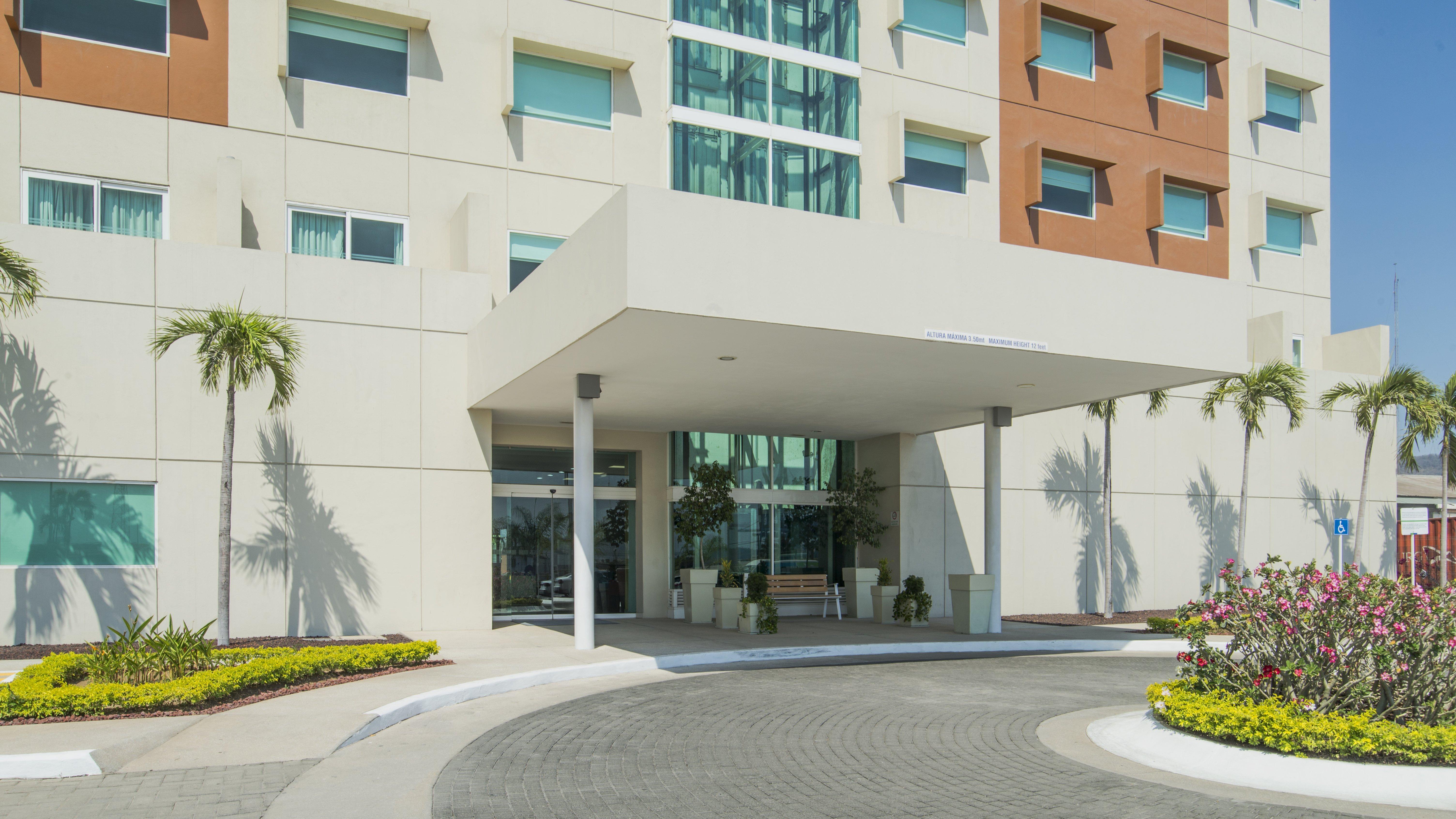 Holiday Inn Express Manzanillo By Ihg Екстериор снимка