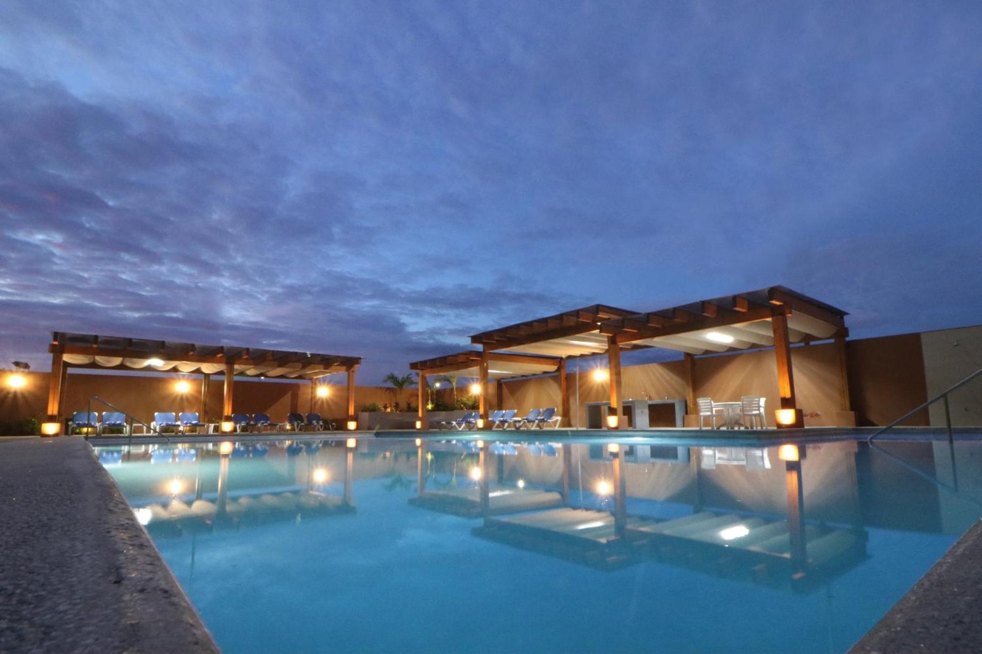 Holiday Inn Express Manzanillo By Ihg Екстериор снимка