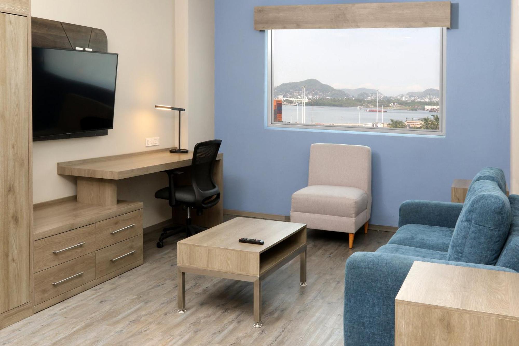 Holiday Inn Express Manzanillo By Ihg Екстериор снимка