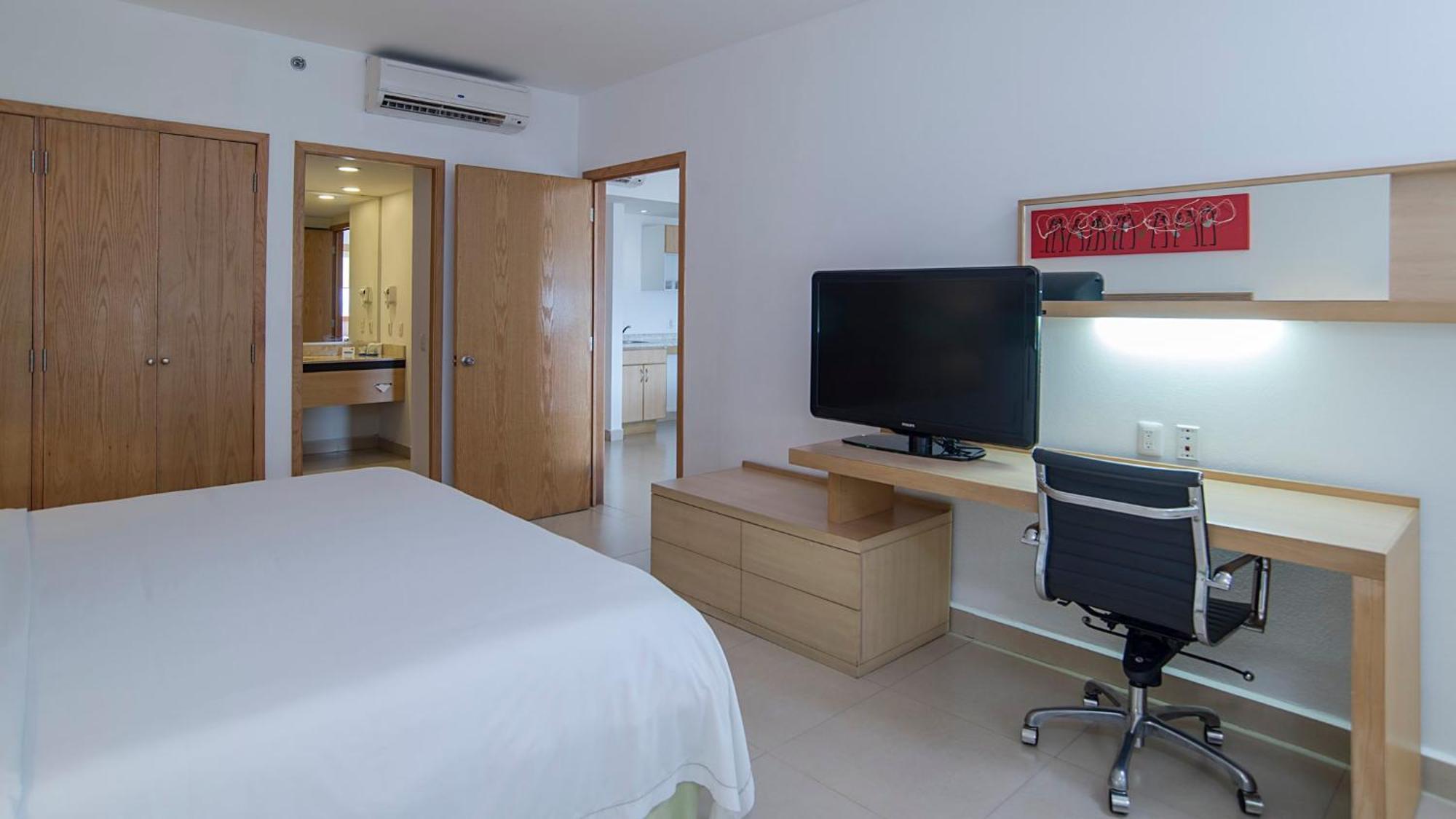 Holiday Inn Express Manzanillo By Ihg Екстериор снимка