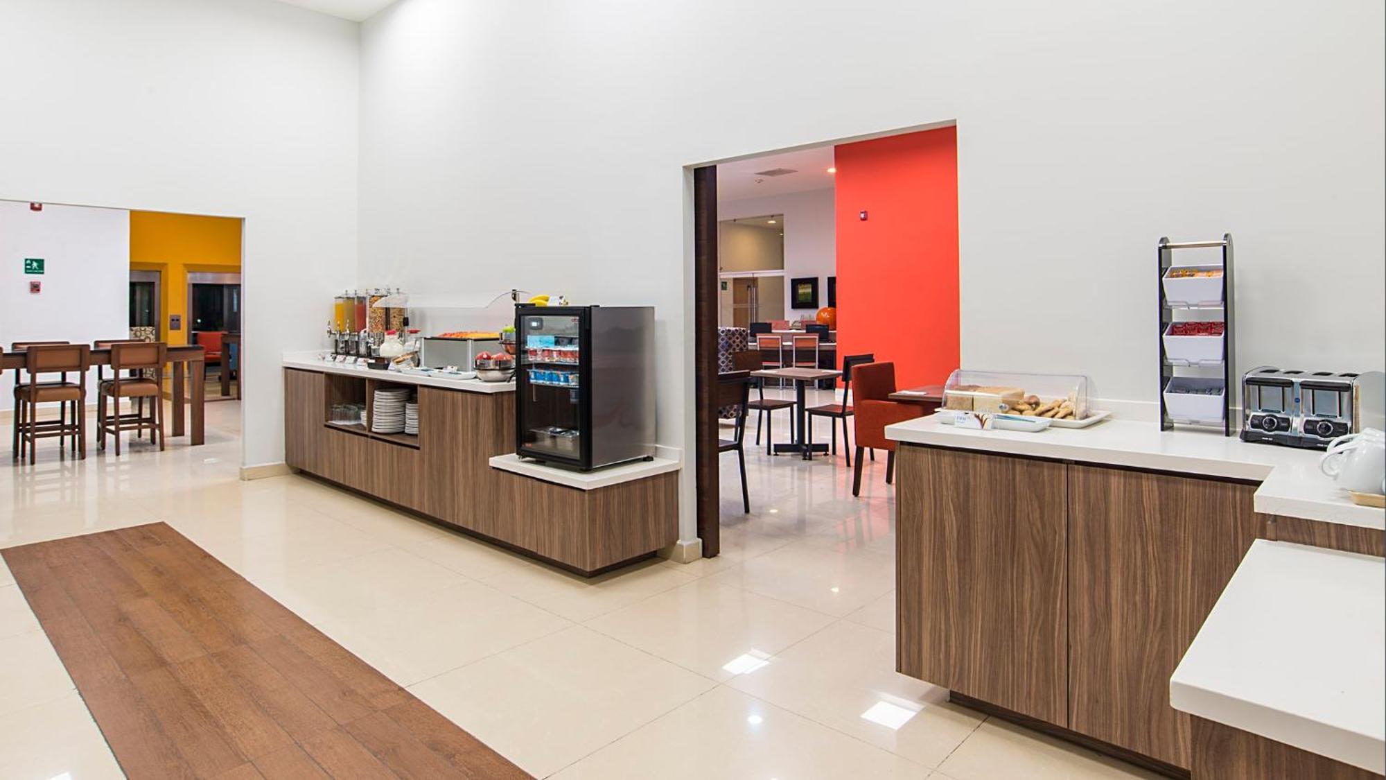 Holiday Inn Express Manzanillo By Ihg Екстериор снимка