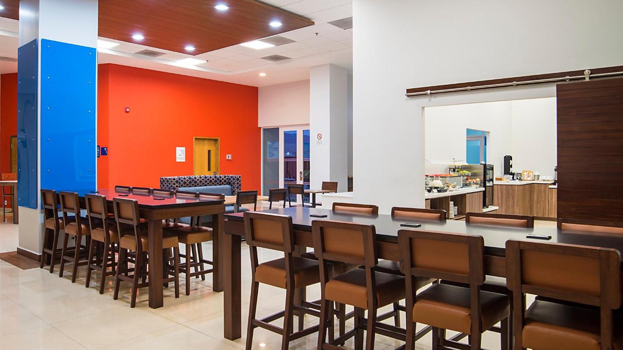 Holiday Inn Express Manzanillo By Ihg Екстериор снимка