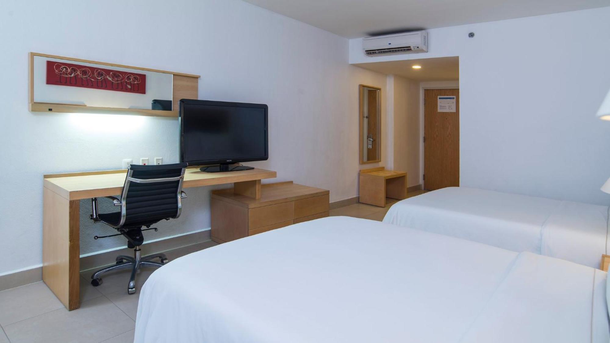Holiday Inn Express Manzanillo By Ihg Екстериор снимка